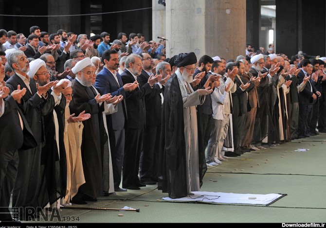 اقامه نماز عید فطر در مصلی تهران (عکس)