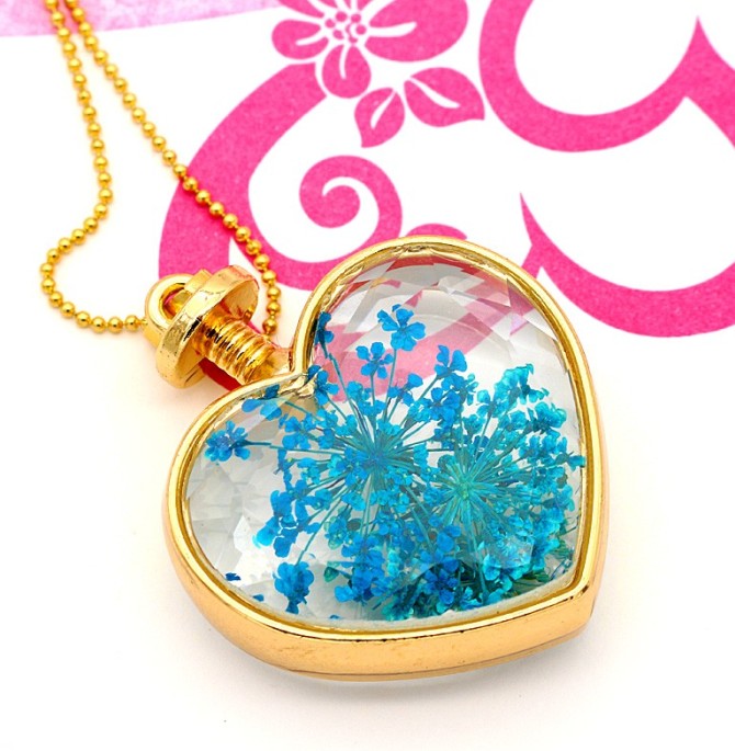گردنبند شیشه ای گل خشک طرح قلب با گل آبی مدل N153 - فروشگاه ...
