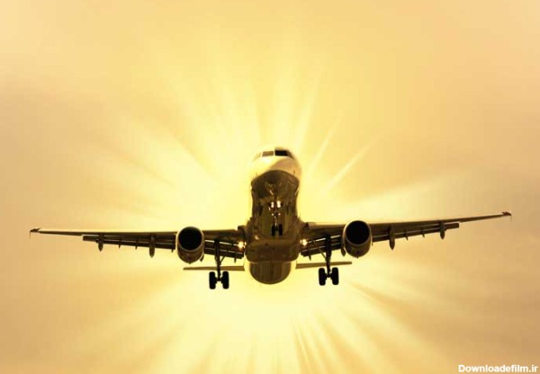 تصویر باکیفیت هواپیما جلو نور آفتاب
