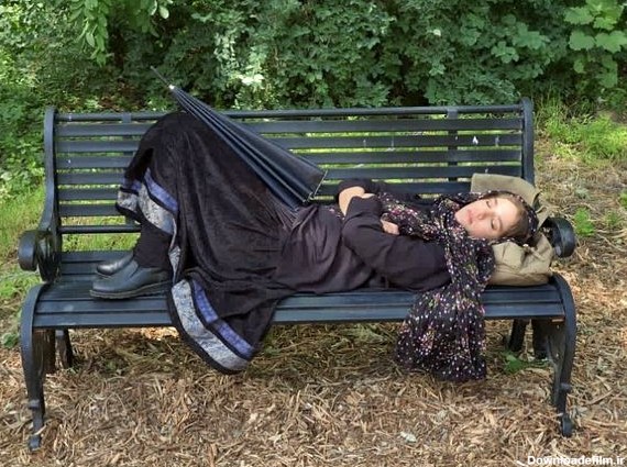 خوابیدن ستاره پسیانی سر فلیمبرداری جیران + عکس