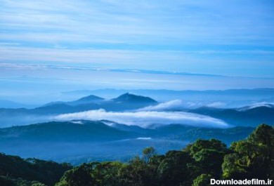 دانلود عکس پس زمینه طبیعت با مه در کوه در