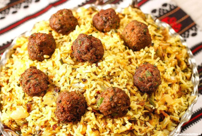 کلم پلو شیرازی از معروفترین غذاهای سنتی شیراز