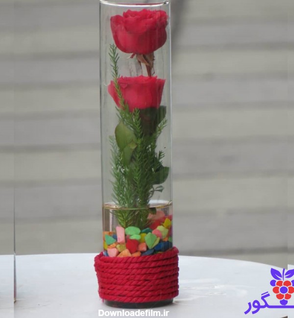 سفارش تنگ شیشه ای با گل رز (قیمت ارزان) از سایت گل فروشی انگور