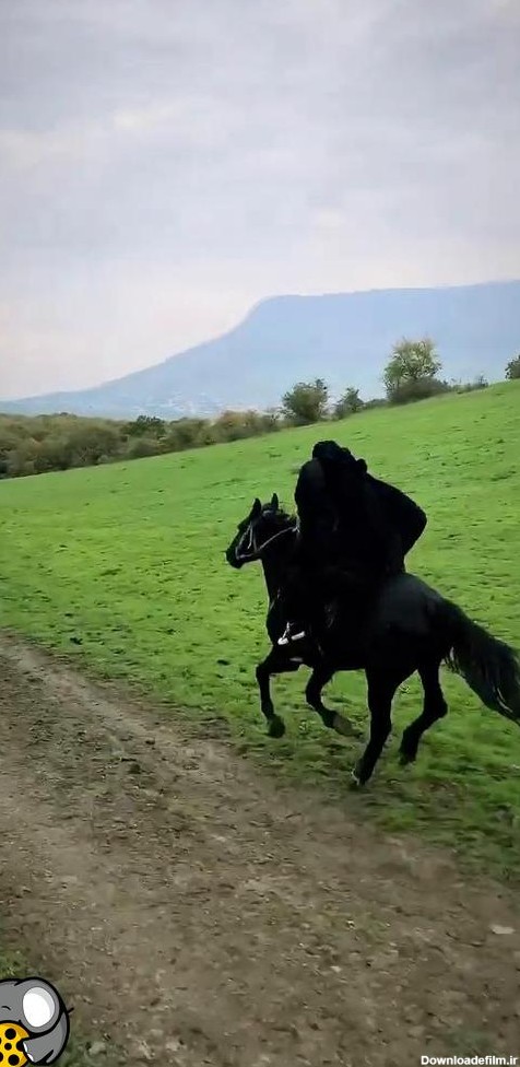 ویدیوی زیبای اسب سواری زن نقابی - فیلو