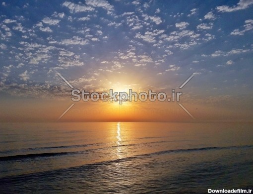 طلوع خورشید بر فراز دریای خزر - دریا - طبیعت - استوک فوتو ...