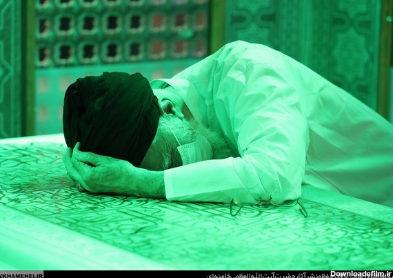 عکس / غبارروبی مضجع مطهر رضوی در سفر به مشهد مقدس