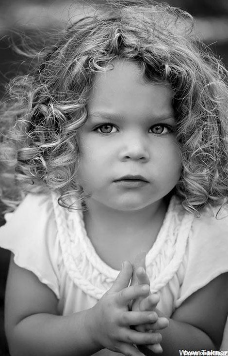 عکسهای کودکان ناز و زیبا به صورت سیاه و سفید