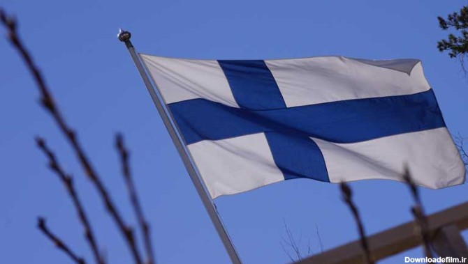 عکس پرچم فنلاند روی میله