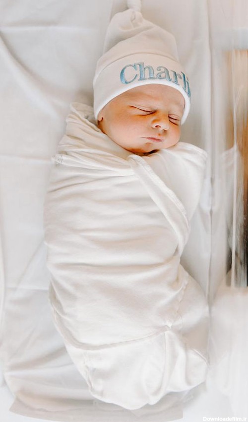 مجموعه عکس نوزاد پسر تازه متولد شده در بیمارستان (جدید)