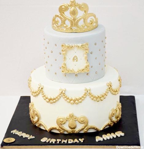 کیک تاج طلایی