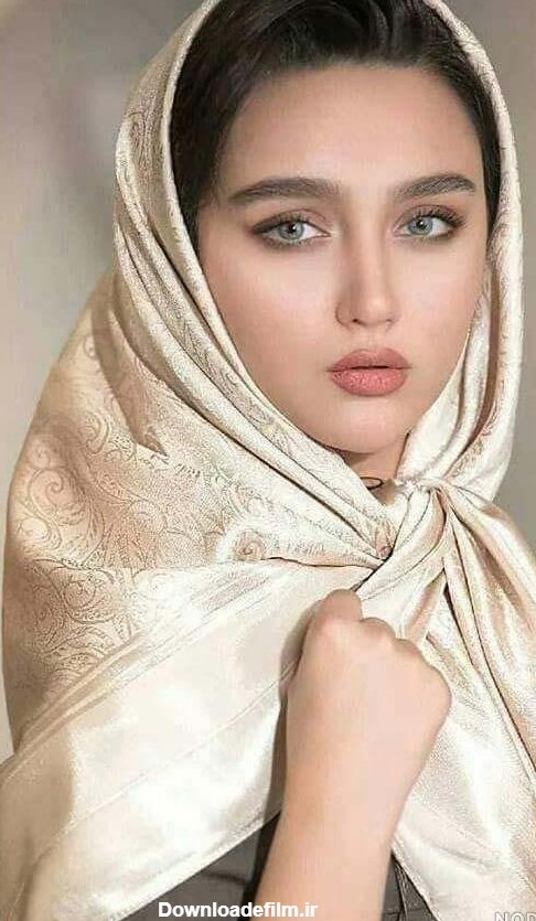 عکس دختر زیبا ایرانی ۱۷ ساله ایرانی - عکس نودی