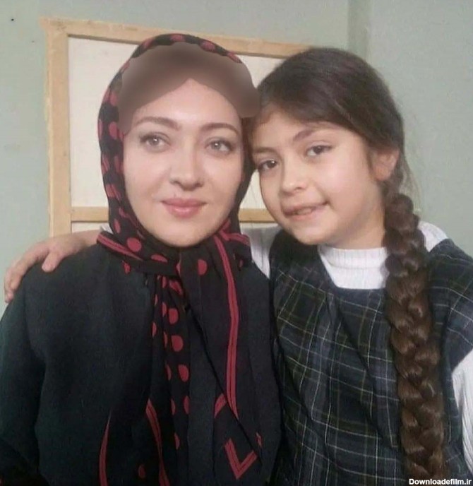 عکس دیده نشده از کودکی گل نسای سریال جیران در کنار نیکی کریمی
