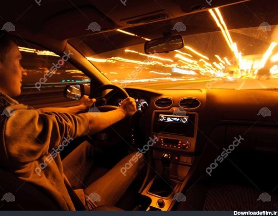 عکس از داخل ماشین در شب
