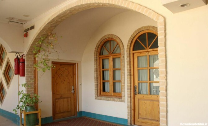 انواع درب و پنجره چوبی (2)