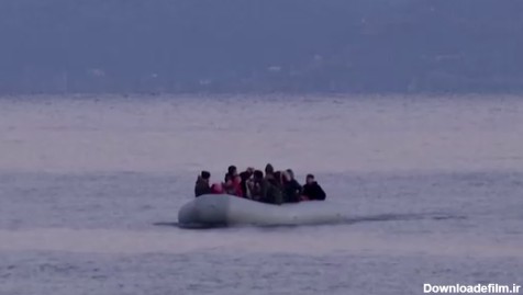 یک قایق مهاجران در دریای اژه. عکس: رویترز