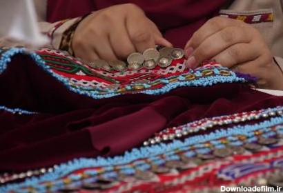 کارگیری از پارچه‌های داخلی در ساخت لباس‌های افغانی با طراحی ...