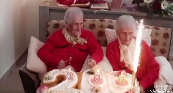 جشن تولد ۱۰۰ سالگی خواهران دوقلو +فیلم