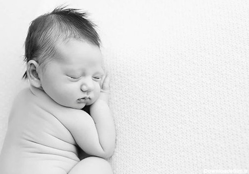 عکاسی سیاه سفید نوزاد