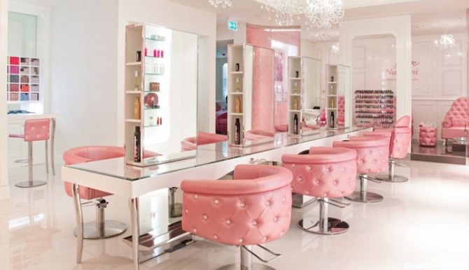 لیست وسایل آرایشگاه زنانه و نکات مهم برای خرید آن‌ها