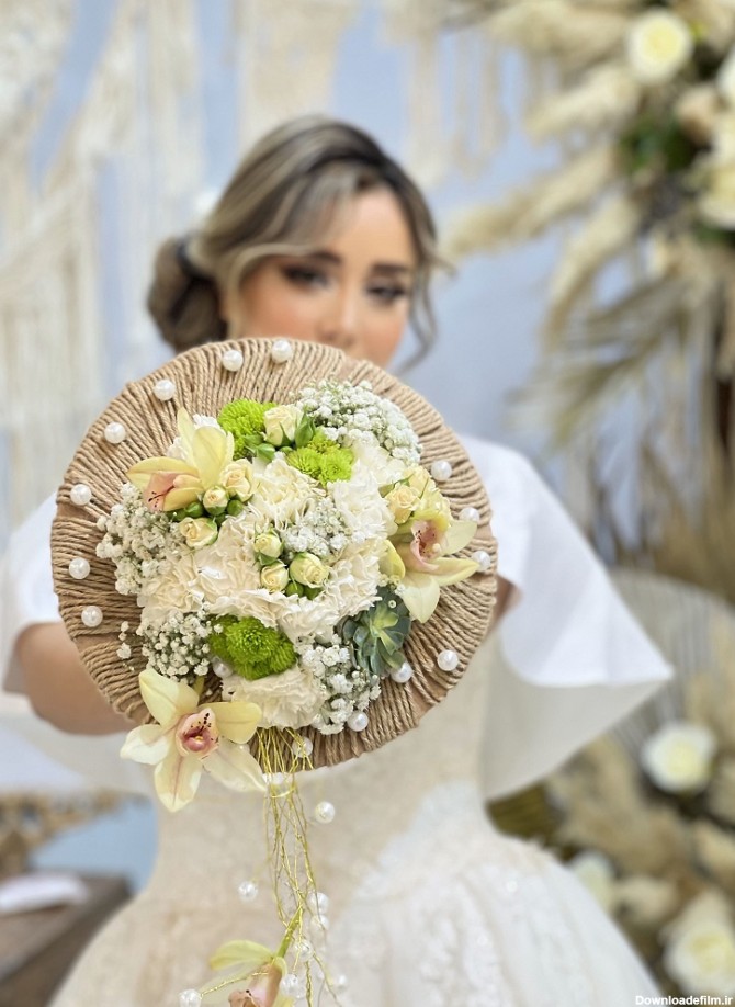 دسته گل عروس در طرح‌های متفاوت و قیمت‌های مناسب