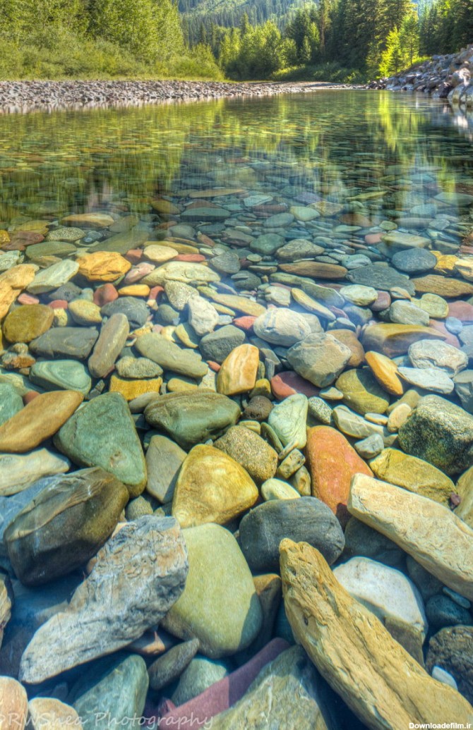 زیبایی های طبیعت؛ سنگ های رنگارنگ دریاچه مک دونالد - روزیاتو