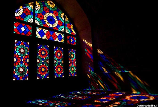 شیشه رنگی مسجد نصیر الملک