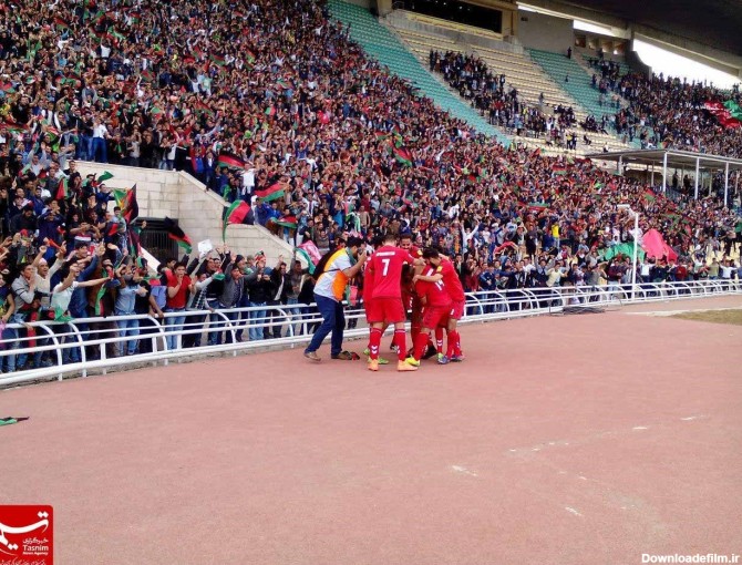 شور و هیجان حامیان تیم ملی افغانستان در ورزشگاه تختی تهران+عکس - تسنیم
