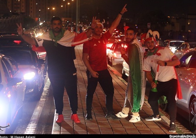 شادی مردم ایران پس از پیروزی تیم ملی مقابل مراکش + عکس و ...