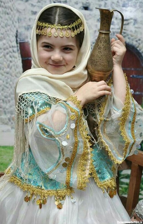 تصاویر بی نظیر از انواع مدل لباس محلی آذری دخترانه