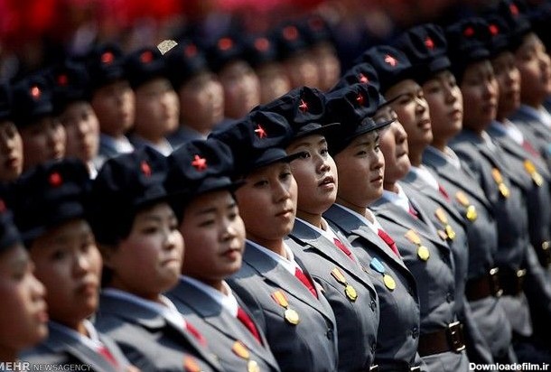 رژه زنان ارتش کره شمالی در روز خورشید/عکس