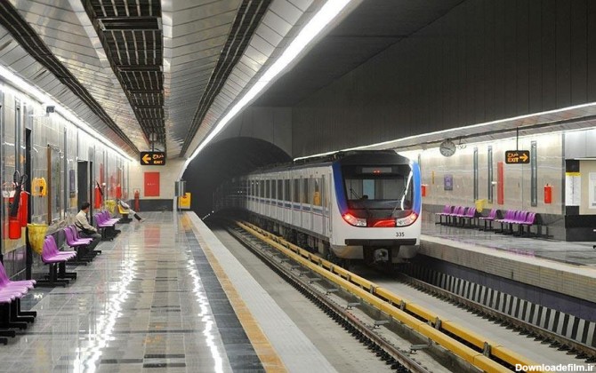 برخورد دو قطار در خط مترو تهران - کرج (+عکس و فیلم)