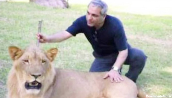 وقتی مهران مدیری با شیر و سگ و مارش، عکس می گیره
