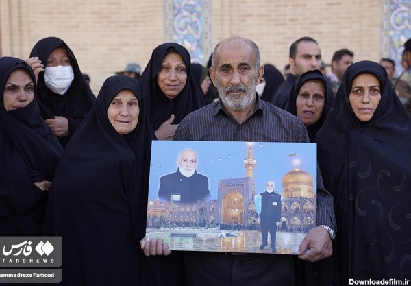 خاکسپاری شهدای شاهچراغ(ع) در شیراز | خبرگزاری فارس