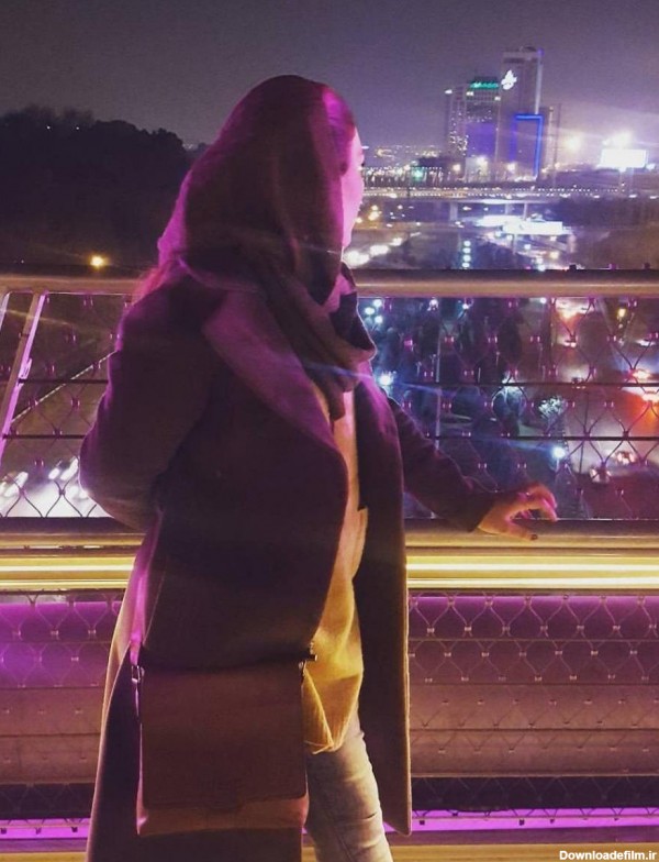 عکس دختر از پشت سر در تهران - عکس نودی