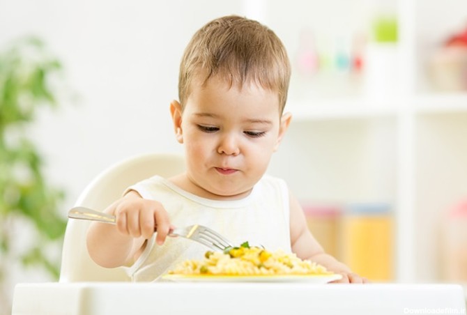با 10 راهکار ساده کودکتان را عاشق غذا خوردن کنید | نی نی پلاس