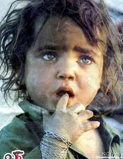عکس کودک فقیر زیر باران - عکس نودی