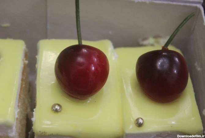 تزیین کیک و شیرینی در خلخال با میوه مصنوعی و مواد غیرخوراکی ...
