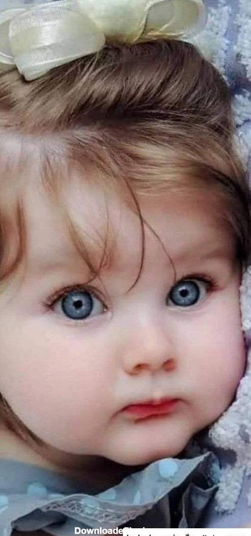 عکس دختر بچه تپل چشم رنگی