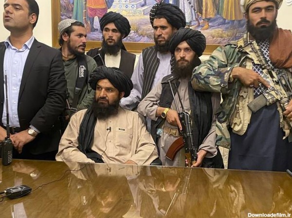 مشرق نیوز - عکس/ طالبان در دفتر ارگ ریاست جمهوری