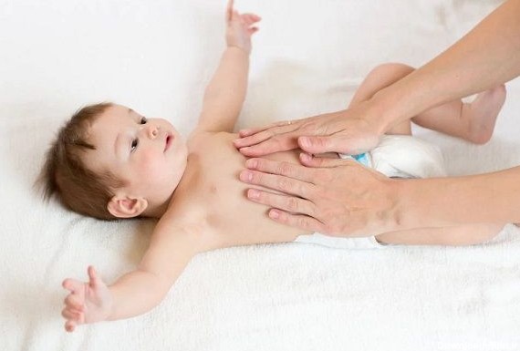 روش‌های درمان نفخ شکم نوزاد