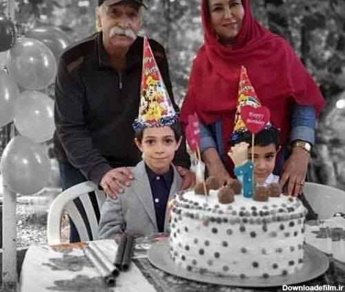 مهوش صبرکن و همسرش | عکس محمود پاک نیت و همسرش در جشن تولد نوه شان