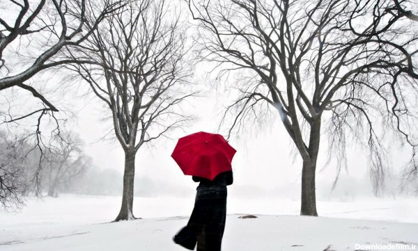 عکس دختر غمگین در برف