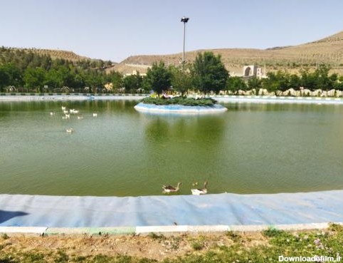 عکس دریاچه پارک عسل