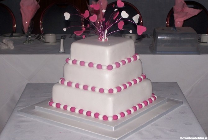 چند نمونه تزئین کیک عروسی چند طبقه مربع شکل