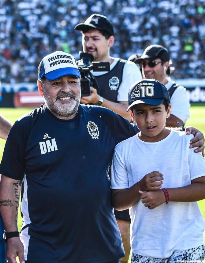 عکس | «نوه» مارادونا در آغوش لیونل مسی پیدا شد!/ ستاره آرژانتینی در نقش پدرخوانده