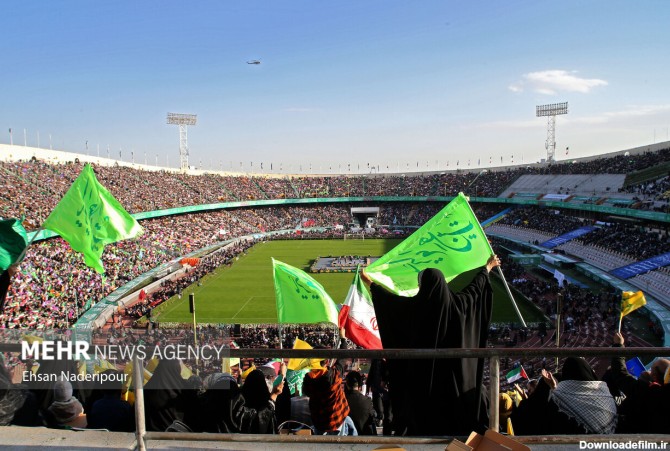 عکس/ سکوهای لبریز از جمعیت استادیوم آزادی در محفل قرآنی امام حسنی‌ها