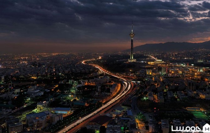 برج میلاد در شب
