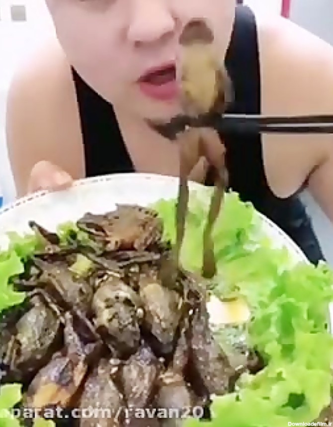 خوردن قورباغه توسط چینی ها