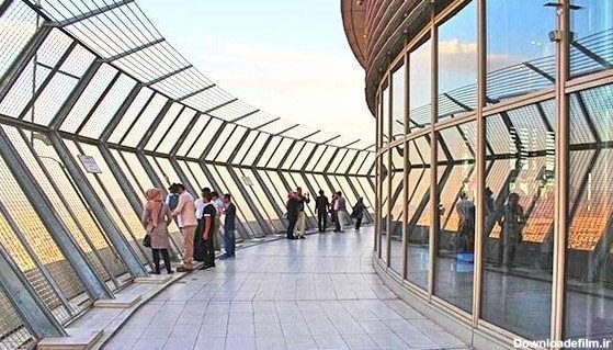 سکوی دید باز برج میلاد تهران