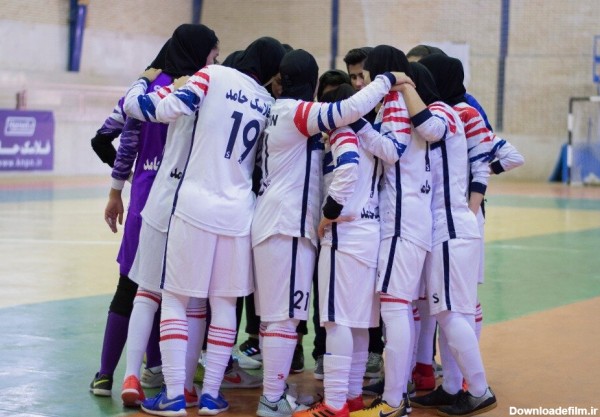 شیرین صادقی: باشگاه‌های برتر فوتسال ایران باید در آسیا رقابت کنند ...